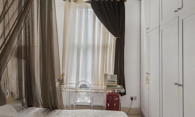 Недвижимость Tadema Road: 17