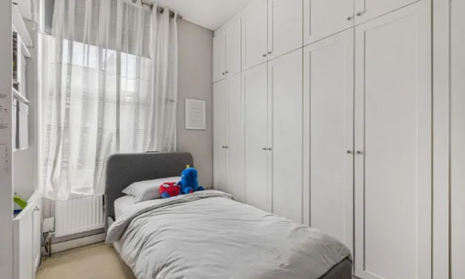 Недвижимость Tadema Road: 19