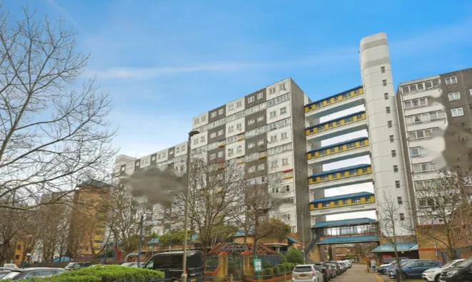 Недвижимость Arthur Court, Charlotte Despard Avenue: 6