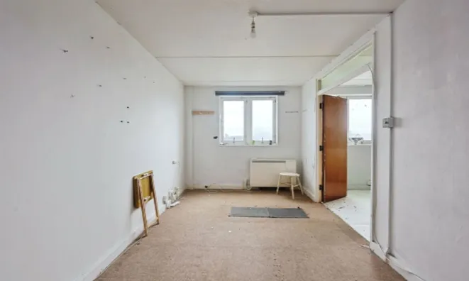 Недвижимость Arthur Court, Charlotte Despard Avenue: 11