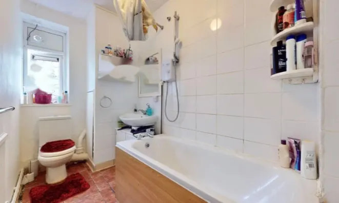 Недвижимость Beech Avenue: 2