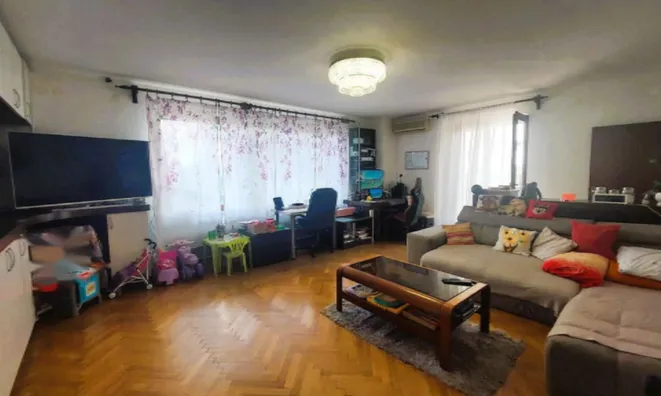 Недвижимость Дом, Сеча: 22