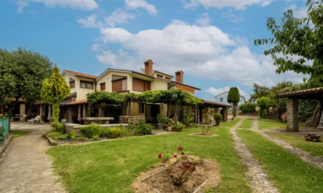 Недвижимость Дом, Помьян: 24