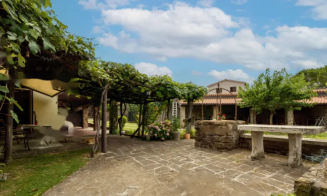 Недвижимость Дом, Помьян: 25