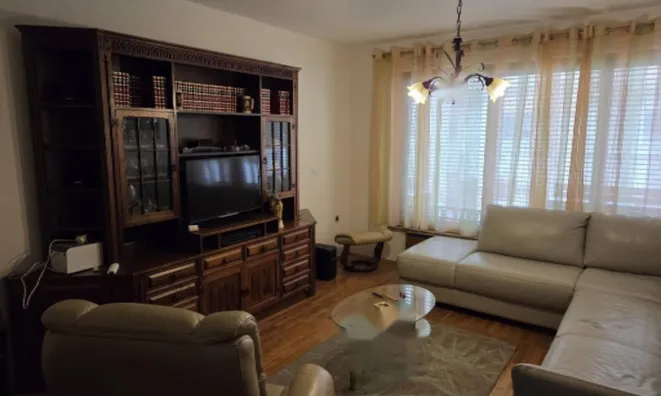 Недвижимость Дом с террасой в Ягодье: 4