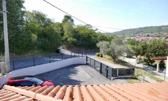 Недвижимость Дом, Верхняя Шкофия: 10