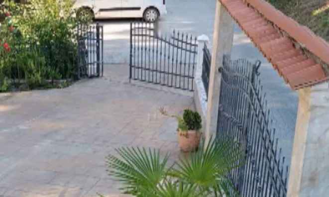 Недвижимость Дом, Гриньян.: 16