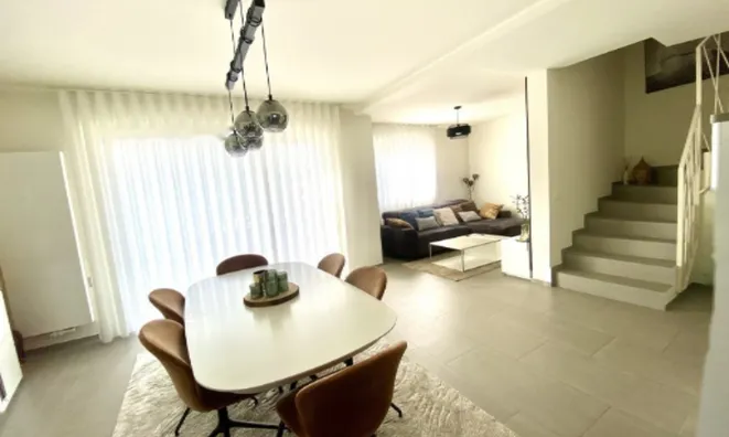 Недвижимость House 4 bedrooms for sale in Kayl: 5