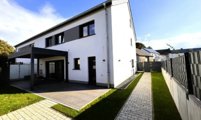 Недвижимость Detached house 4 bedrooms for sale in Ell: 4