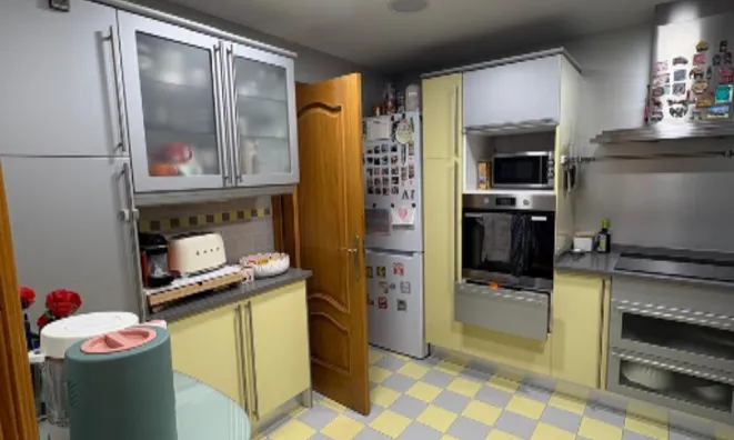 Недвижимость Flat for sale in central Andorra la Vella: 5