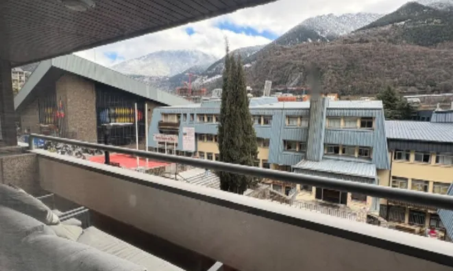 Недвижимость Flat for sale in central Andorra la Vella: 16
