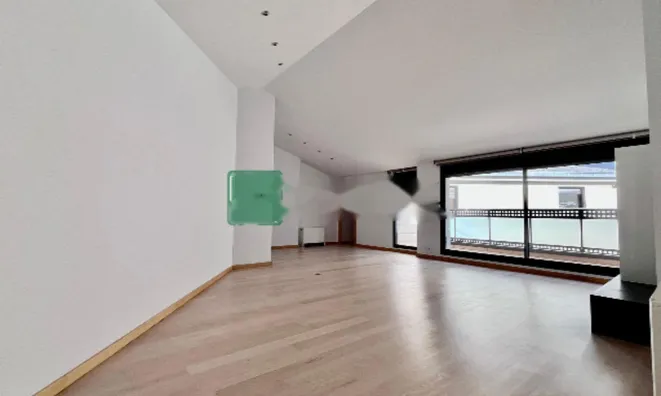 Недвижимость Spacious penthouse in the heart of Escaldes-Engordany: 1