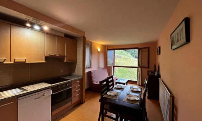 Недвижимость Cozy apartment for sale in the prestigious Soldeu development: 2