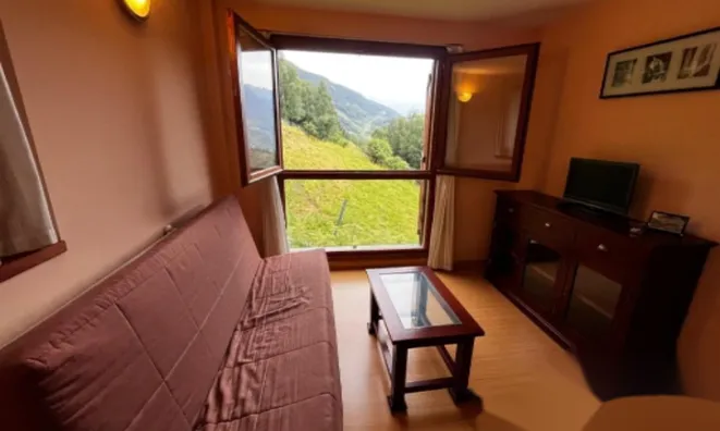 Недвижимость Cozy apartment for sale in the prestigious Soldeu development: 3