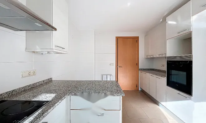 Недвижимость Apartment for sale in Escaldes Engordany, 4 bedrooms: 7