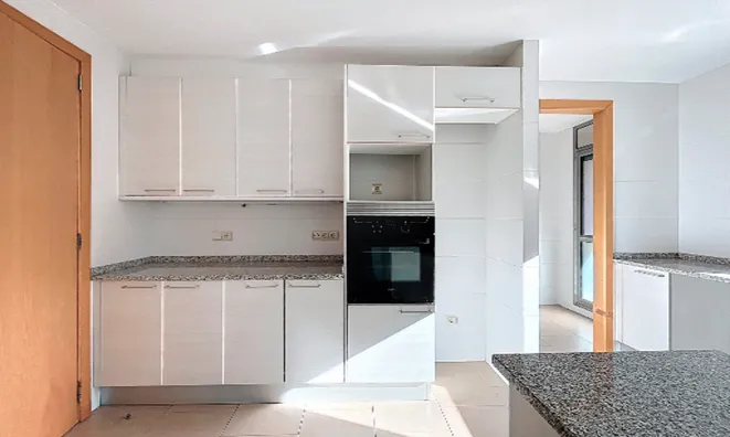 Недвижимость Apartment for sale in Escaldes Engordany, 4 bedrooms: 8