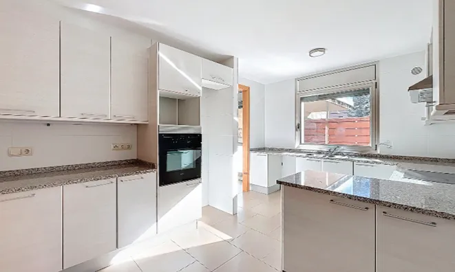 Недвижимость Apartment for sale in Escaldes Engordany, 3 bedrooms: 21