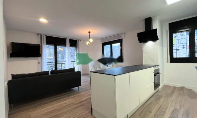 Недвижимость Three-bedroom apartment for sale in Encamp: 1