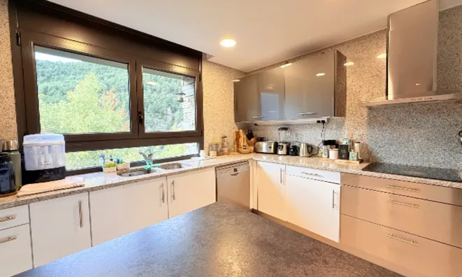 Недвижимость Chalet for sale in Anyós with 4 bedrooms: 11