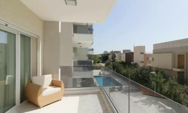Недвижимость 4 Bedrooms Apartment in Parekklisia, Limassol: 5
