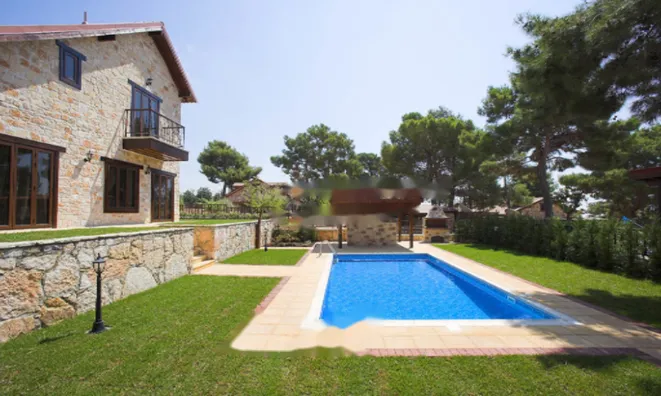 Недвижимость 4 Bedroom Detached house in Souni-Zanakia, Limassol: 2