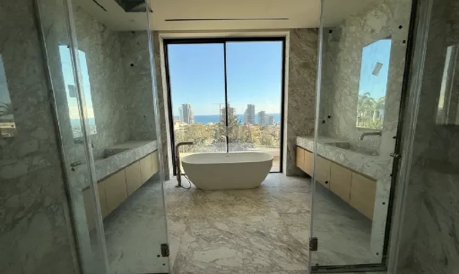 Недвижимость 8 Bedroom Villa For sale in Germasogeia, Kalogiroi area, Limassol: 14