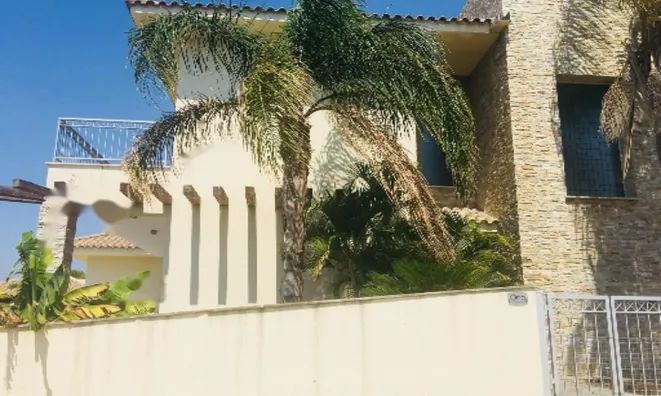 Недвижимость 4 Bedroom House For Sale In Limassol, Paramali: 16