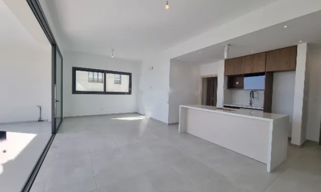 Недвижимость 2 Bedrooms Apartment For sale in Germasogeia, Limassol: 2