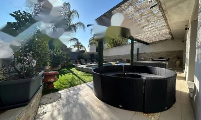 Недвижимость Maison Petit Juas: 1