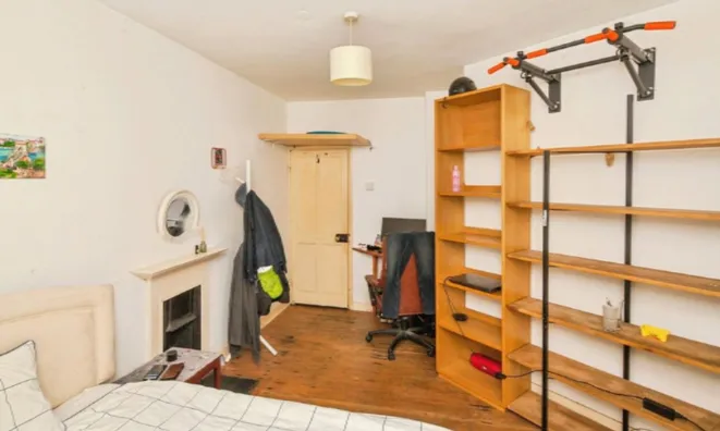 Недвижимость Albion Avenue: 4