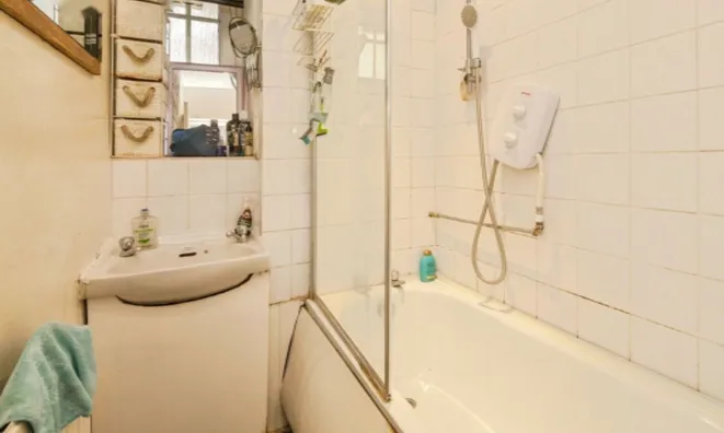 Недвижимость Albion Avenue: 8