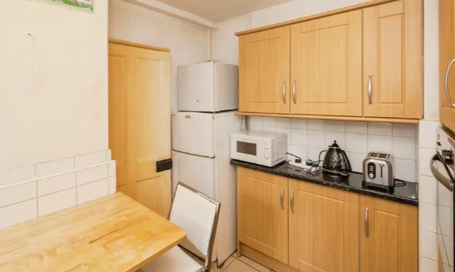 Недвижимость Albion Avenue: 10