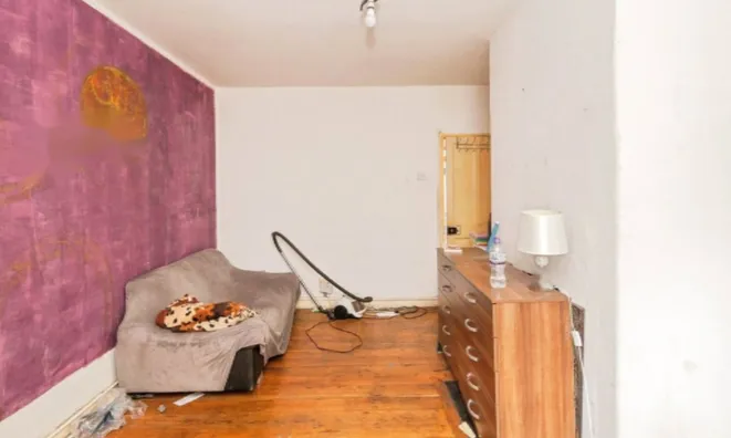 Недвижимость Albion Avenue: 17