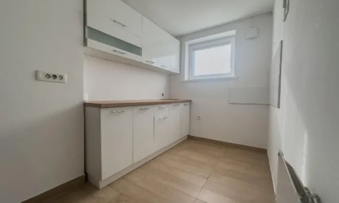 Недвижимость Квартира 3-комн. Бежиград: 3