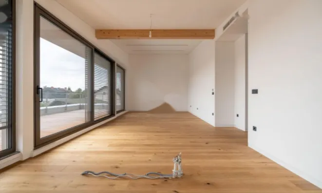 Недвижимость Квартира, 5+ комнат, Новая Любляна, Бежиград.: 3