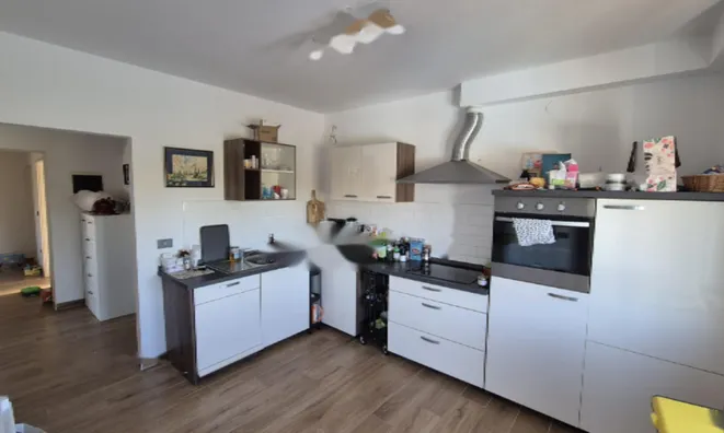 Недвижимость Четырёхкомнатная квартира в Верхнем Шкофие: 7