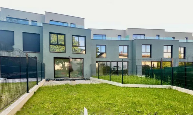 Недвижимость Дом с террасой, Новый Любляна, Вич: 1