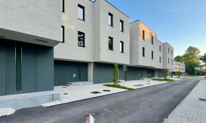 Недвижимость Дом с террасой, Новый Любляна, Вич: 2