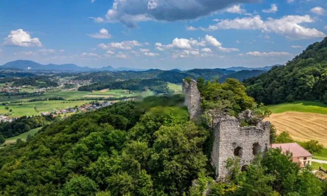 Недвижимость Усадьба, ферма Рифник: 13