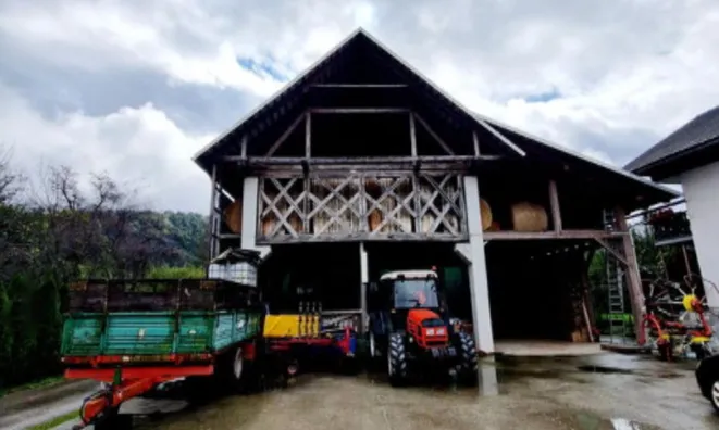 Недвижимость Усадьба, ферма Нижняя Долина: 2