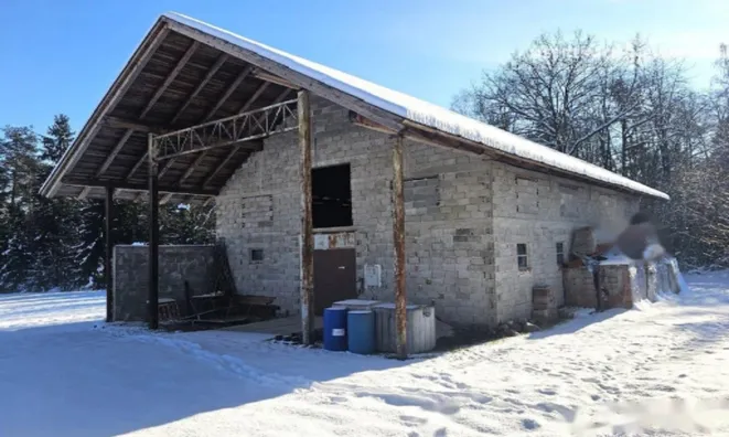 Недвижимость Двор, ферма Любечна.: 2