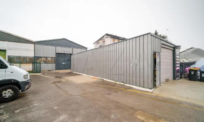 Недвижимость Коммерческое помещение Бежиград: 1