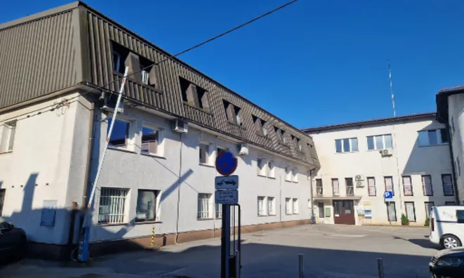 Недвижимость Офисное помещение Бежиград: 1