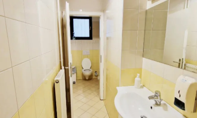 Недвижимость Офисное помещение Бежиград: 10