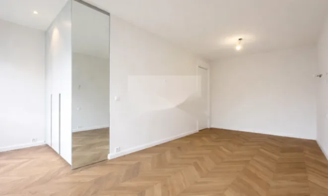 Недвижимость Apartment 5 rooms: 3