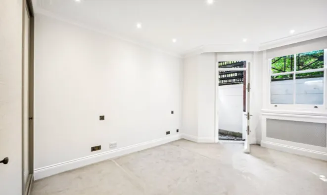 Недвижимость Egerton Gardens: 2