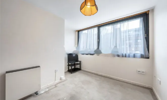 Недвижимость Britten Close: 5