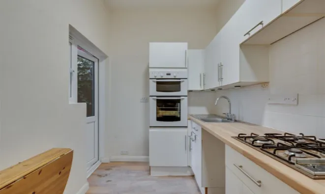 Недвижимость Cedar Road: 10