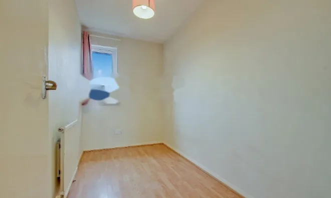 Недвижимость Cornmow Drive: 3