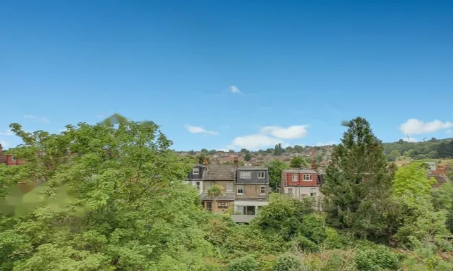 Недвижимость Cornmow Drive: 5